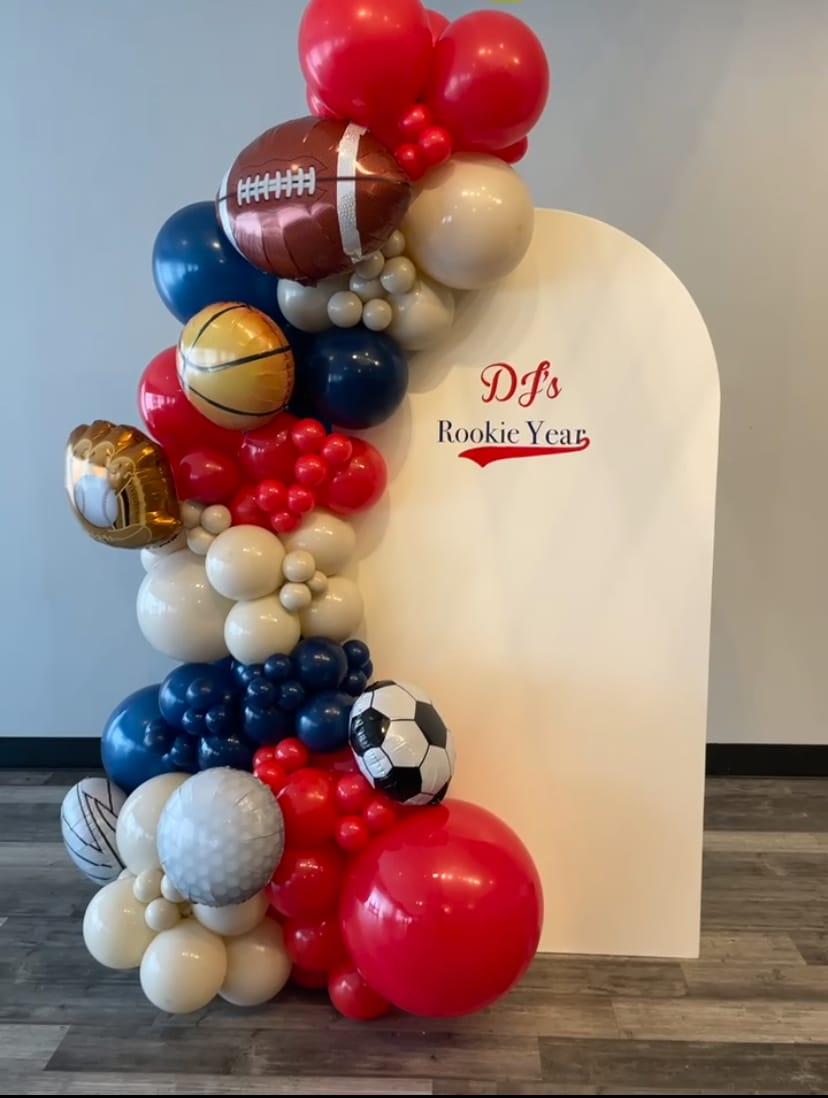 Baseball Birthday Party Balloon Backdrop | Confetti Jar