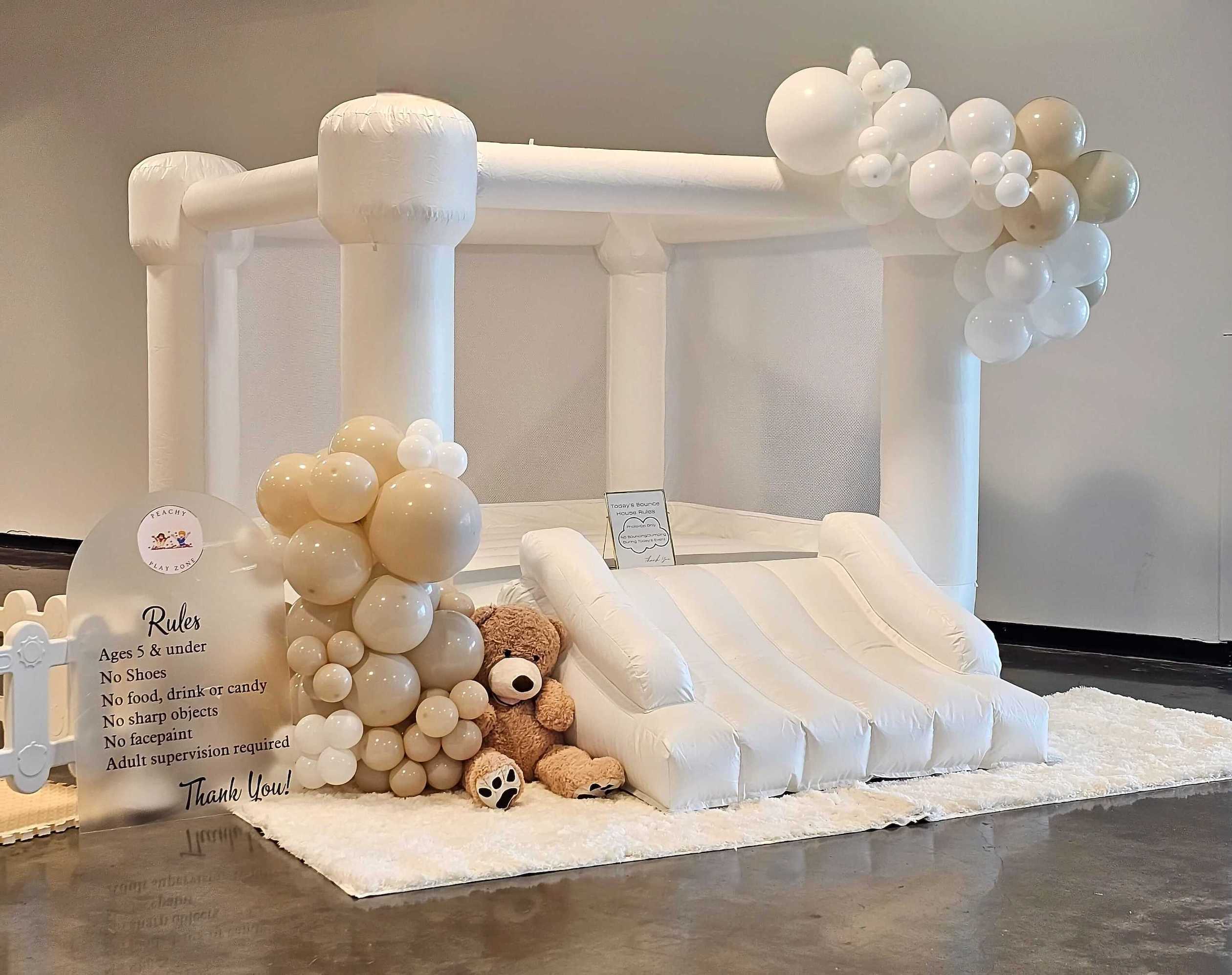 Mini White Bounce House Rental | Confetti Jar