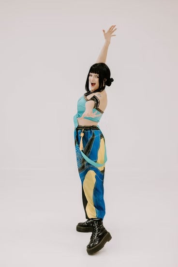 K-Pop Demon Hunter-Inspired Pop Star Zoe Party Character Visit - Blue