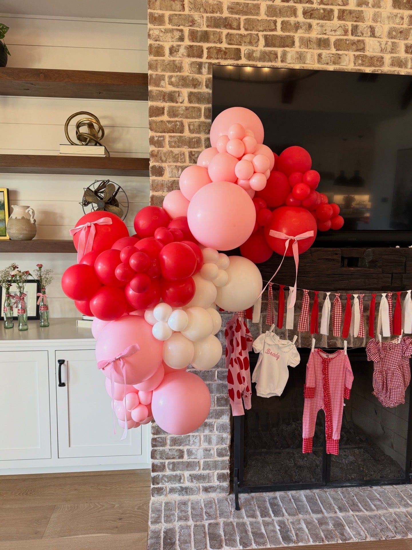 Organic Balloon Garland Pickup Package