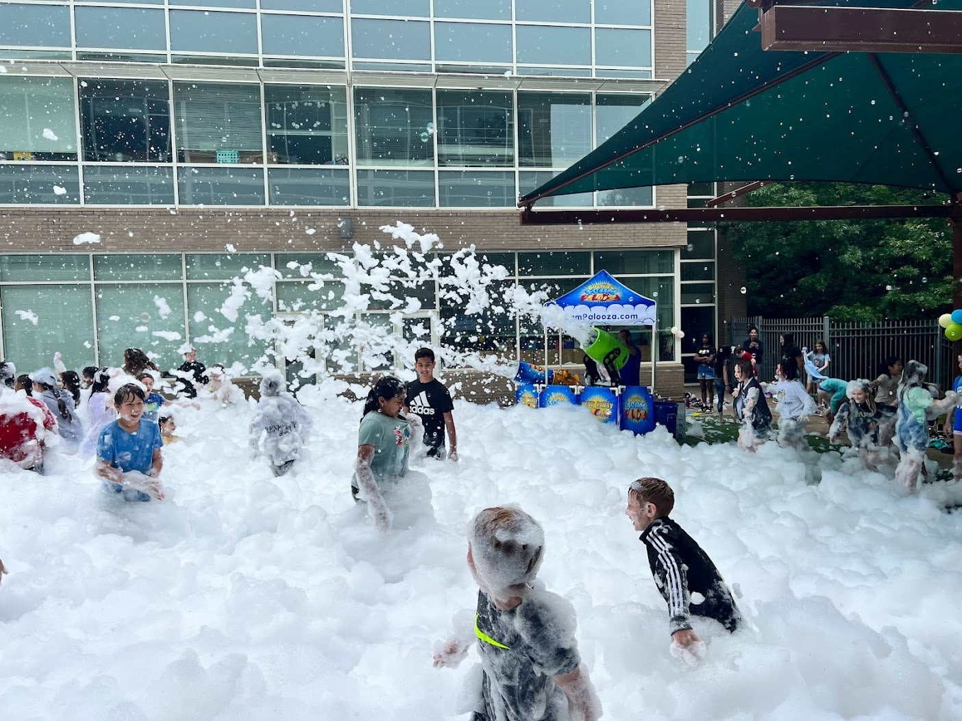 1-Hour Foam Party