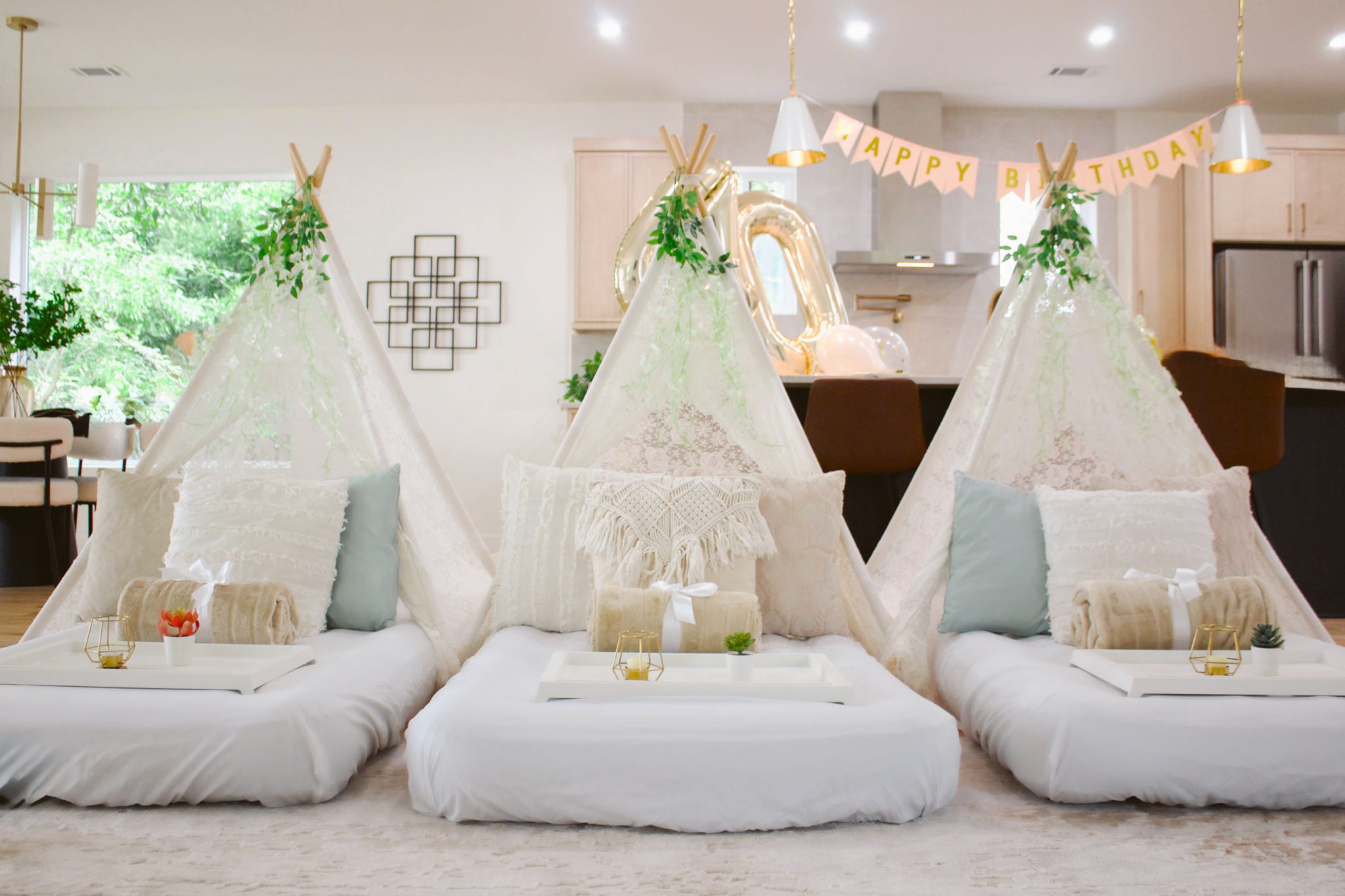Signature Sweet Dreams Sleepover Setup