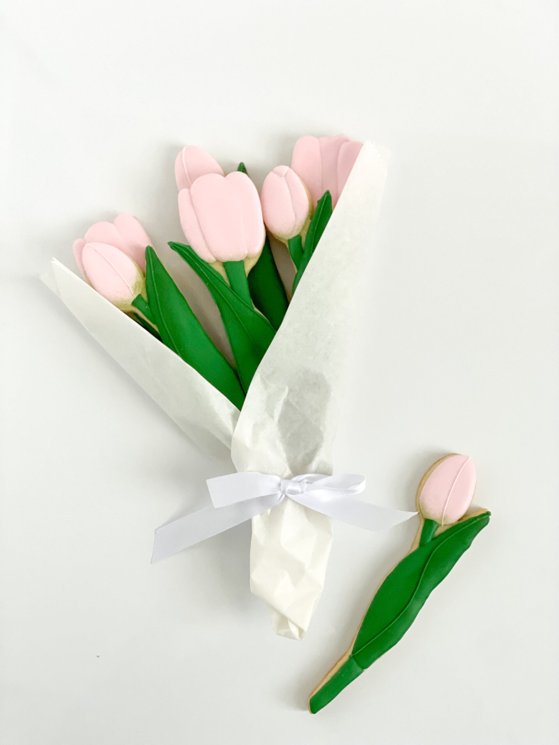 A Bouquet of Tulip Cookies