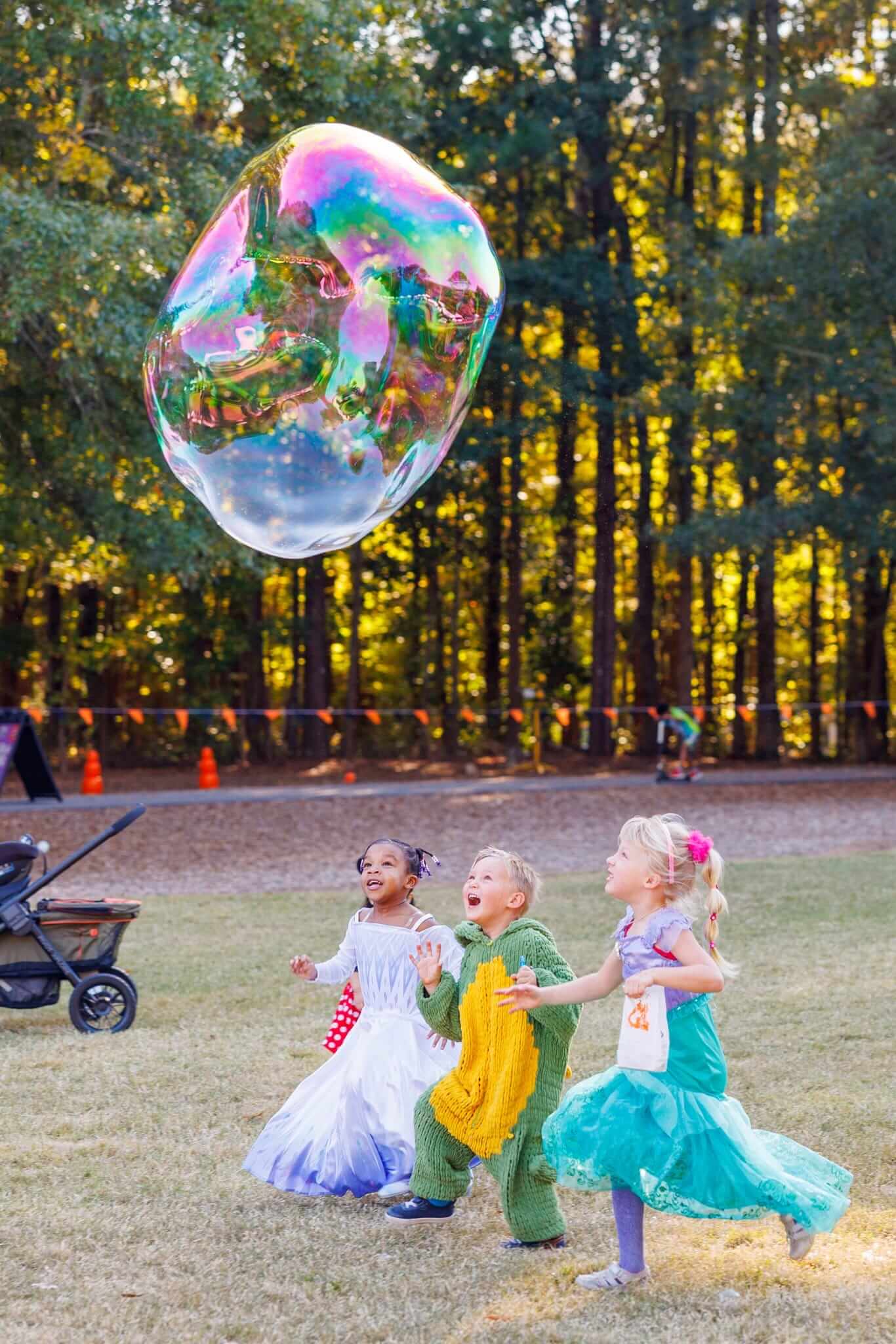 Bubble Birthday Party for Kids Atlanta | Confetti Jar