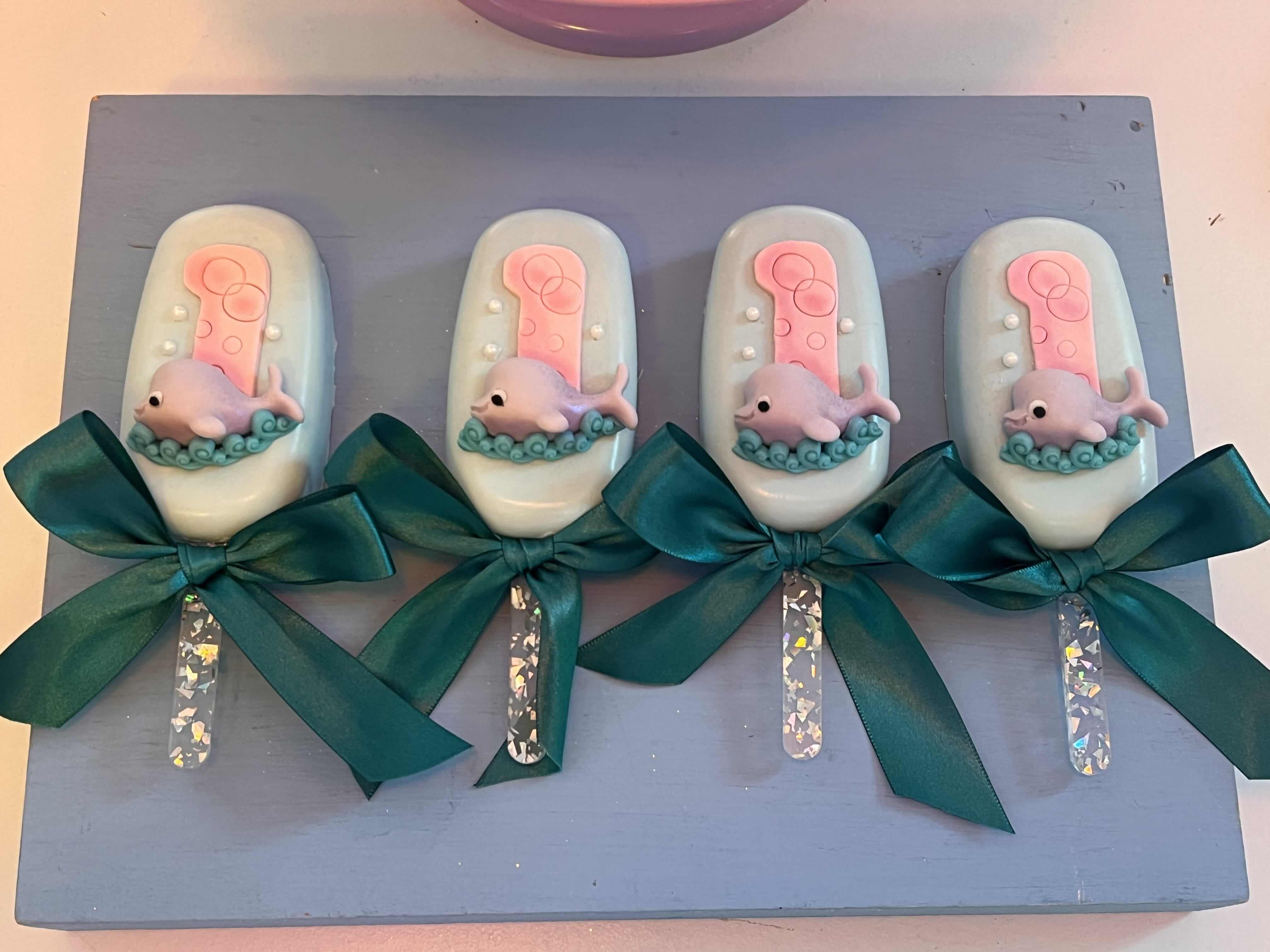 First Birthday Party Cake Pops | Confetti Jar