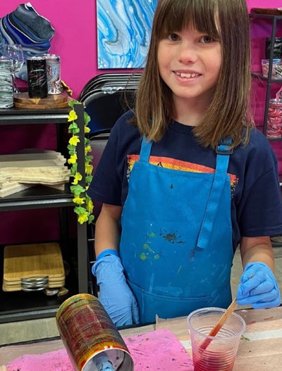 Girl Decorating Resin Tumbler at Hawaii Fluid Art Brookhaven | Confetti Jar