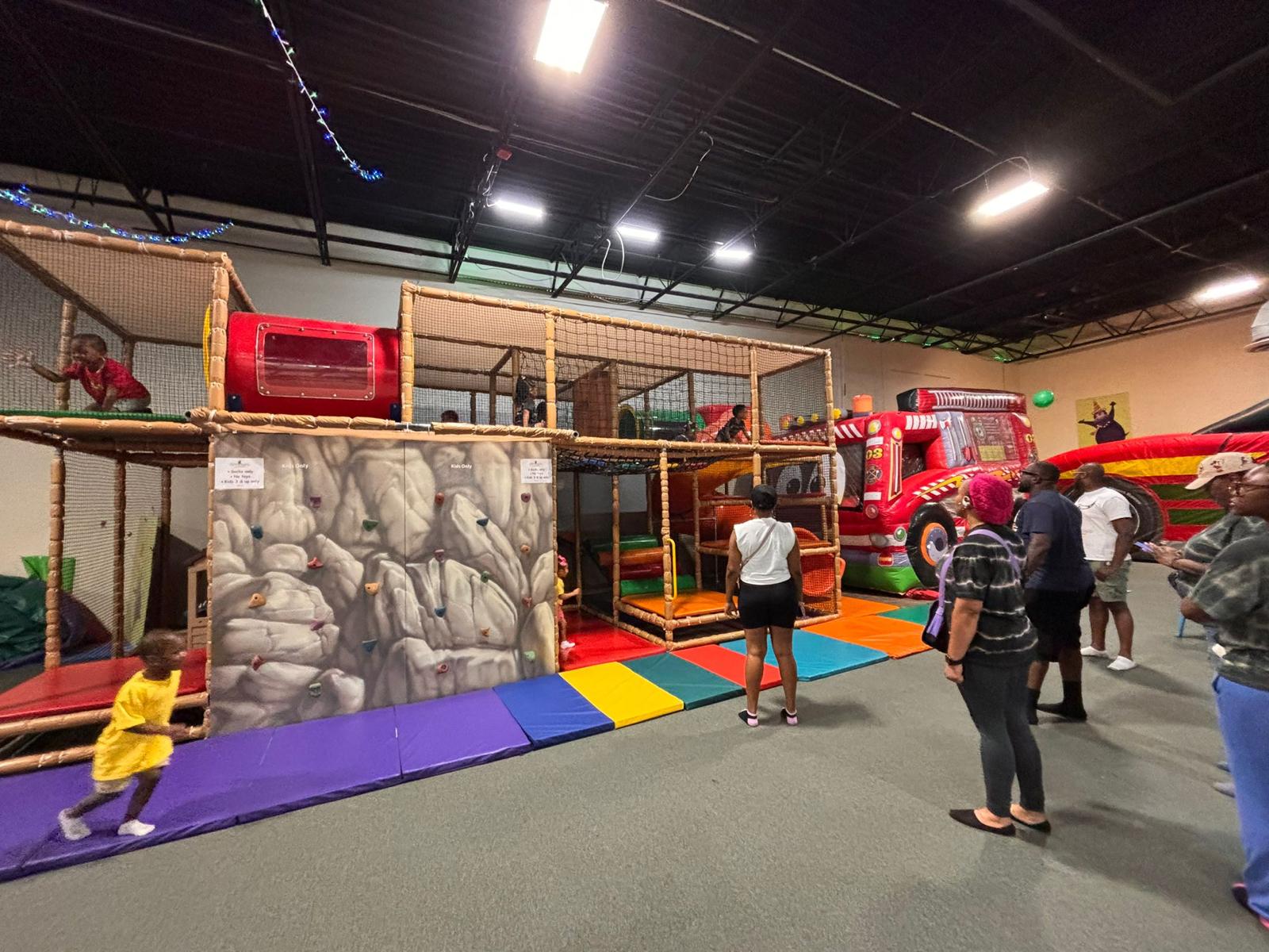 Hippo Hopp Indoor Playground Atlanta | Confetti Jar