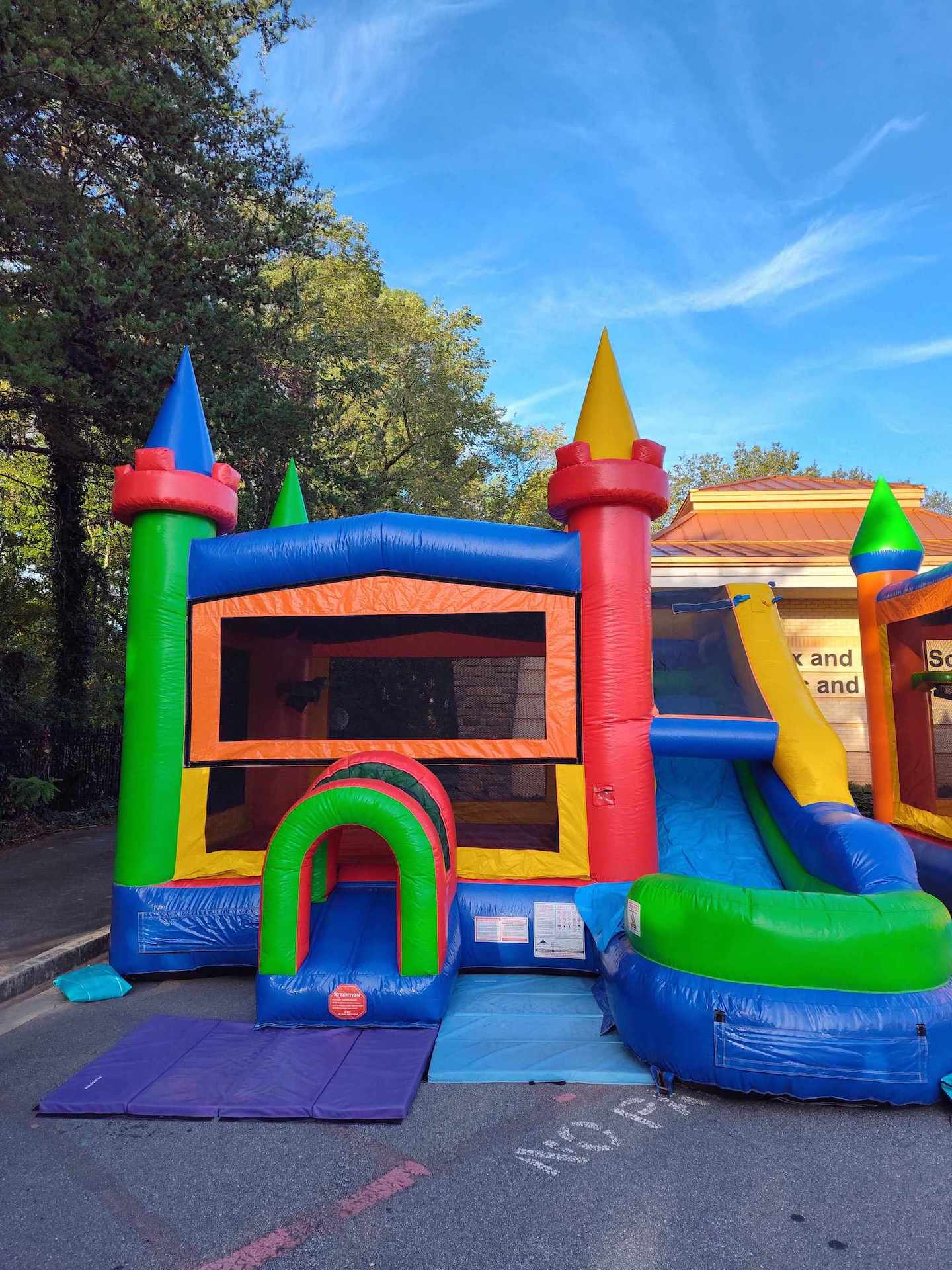Moon Bounce and Slide Rental Atlanta | Confetti Jar