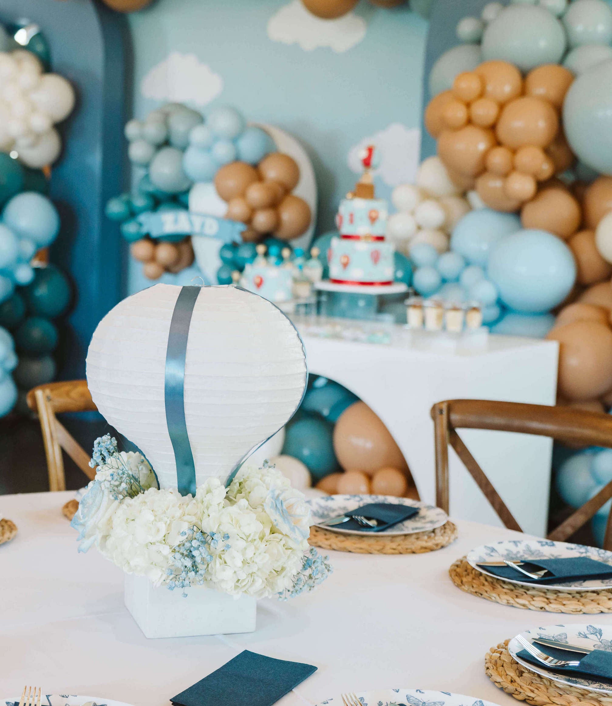 Table Setting for Child's Birthday Party | Confetti Jar