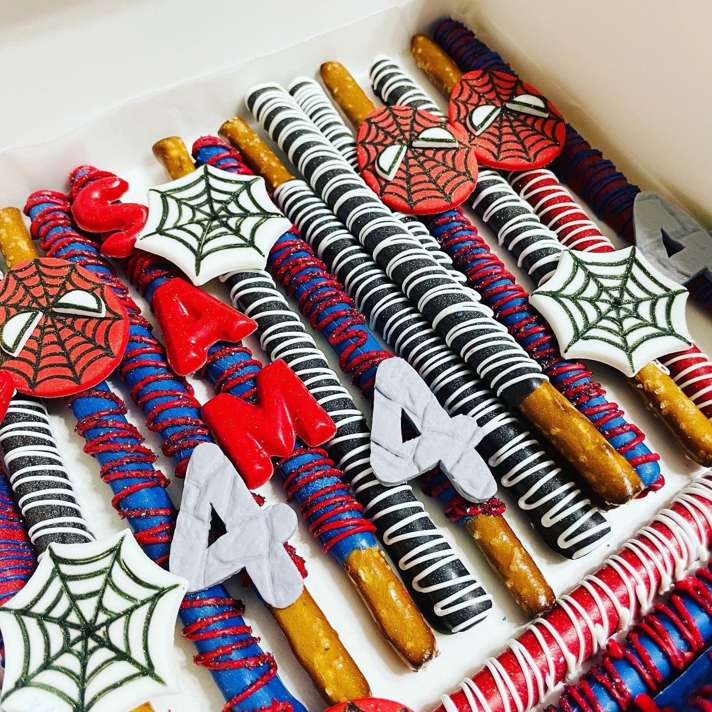 Superhero Dessert Party Pack - 3 Dozen!