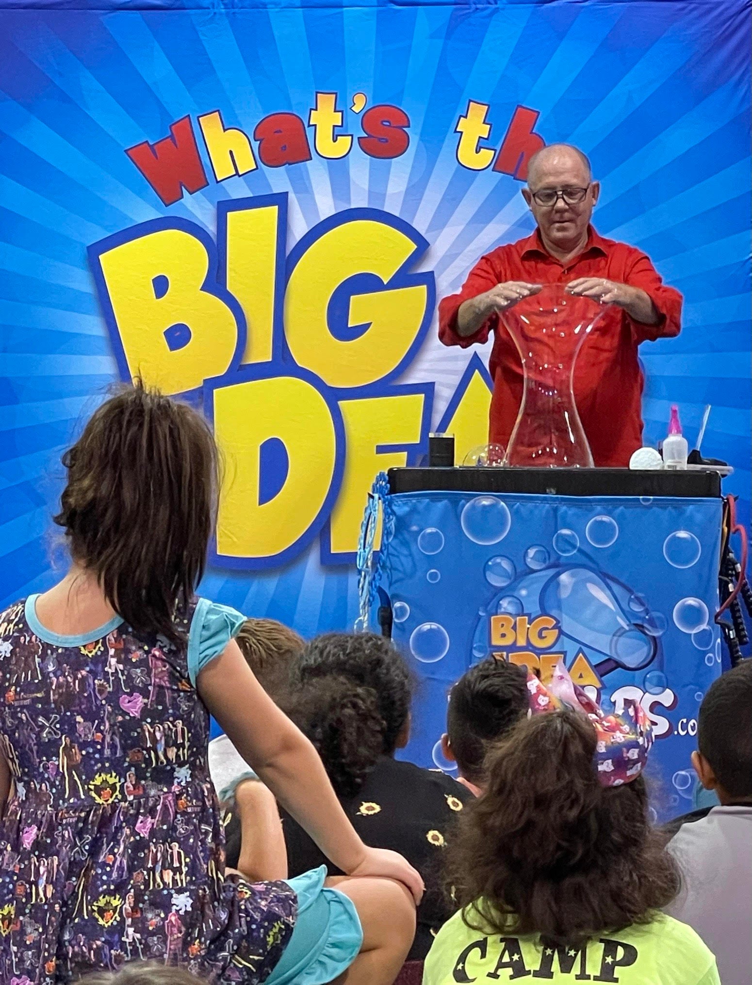 Bubble Show & Play