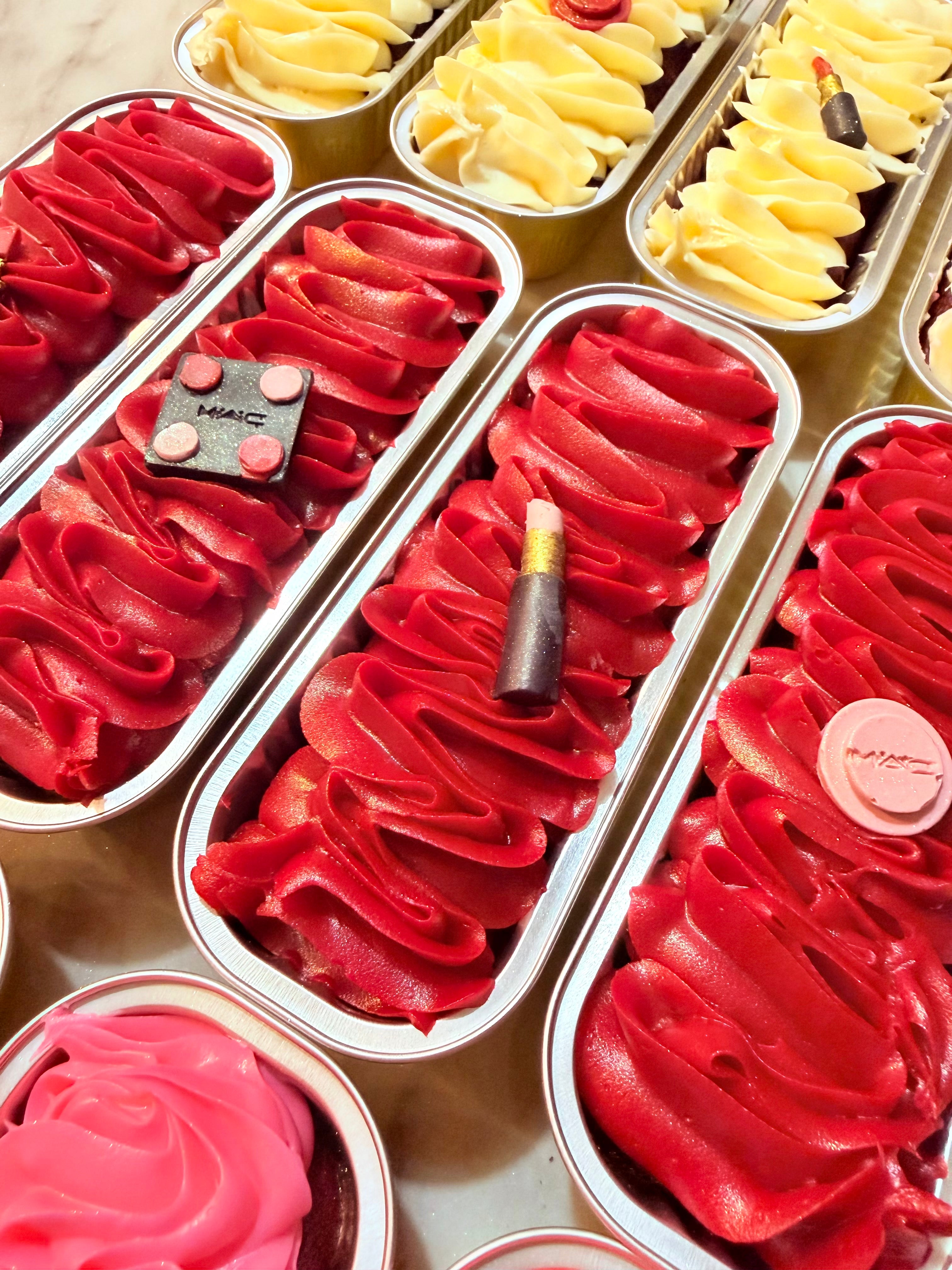 Mini Cake Tin Favors - 1 Dozen