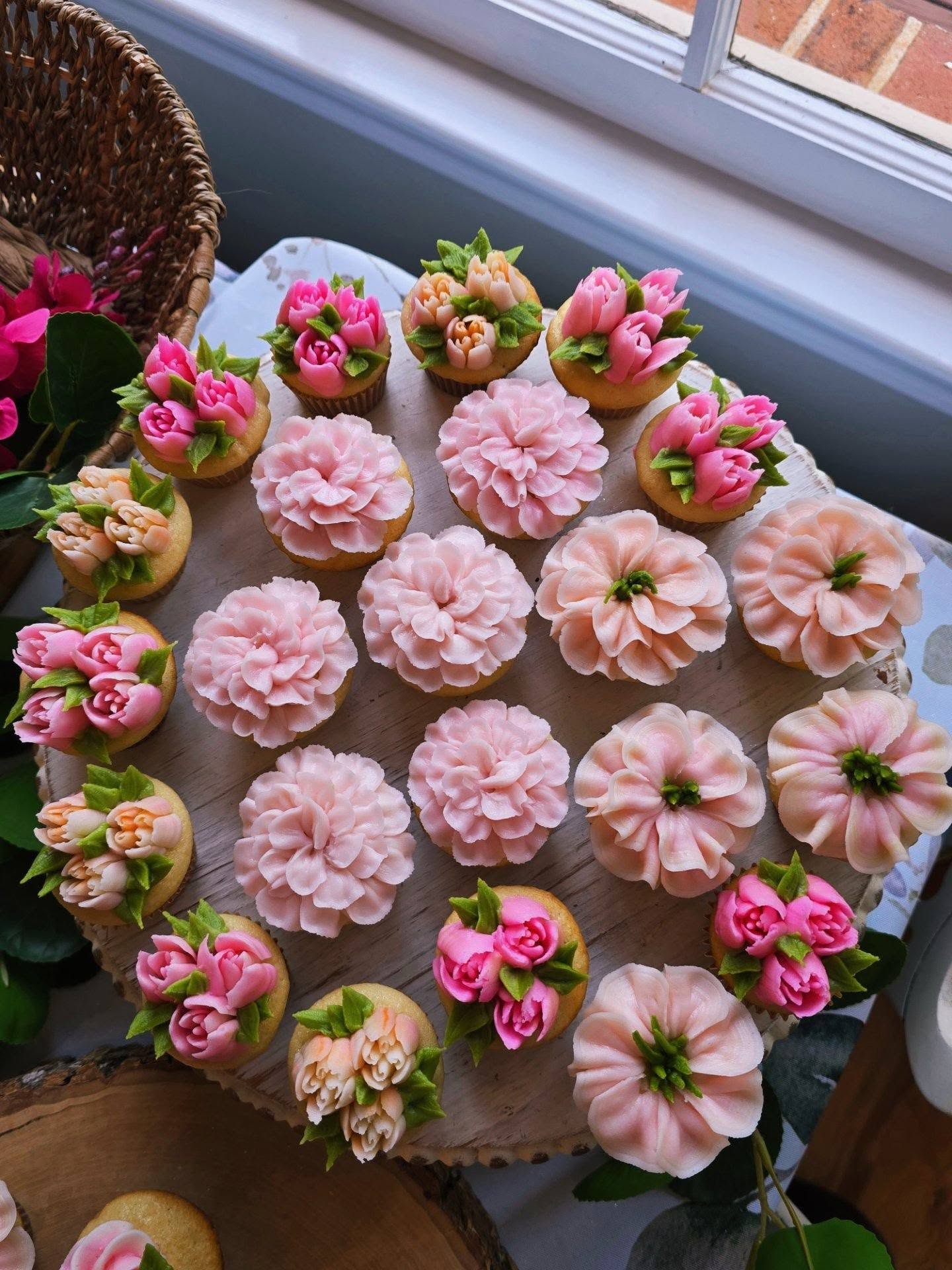 Mini Floral Cupcakes