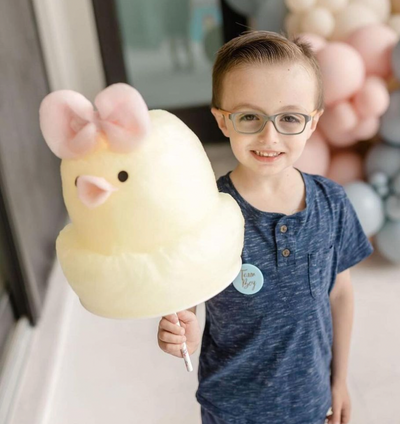Mobile Cotton Candy Art Experience with Melania Cotton Candy