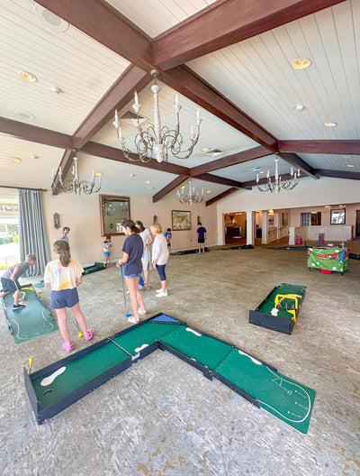 One Hour Mini Golf Package