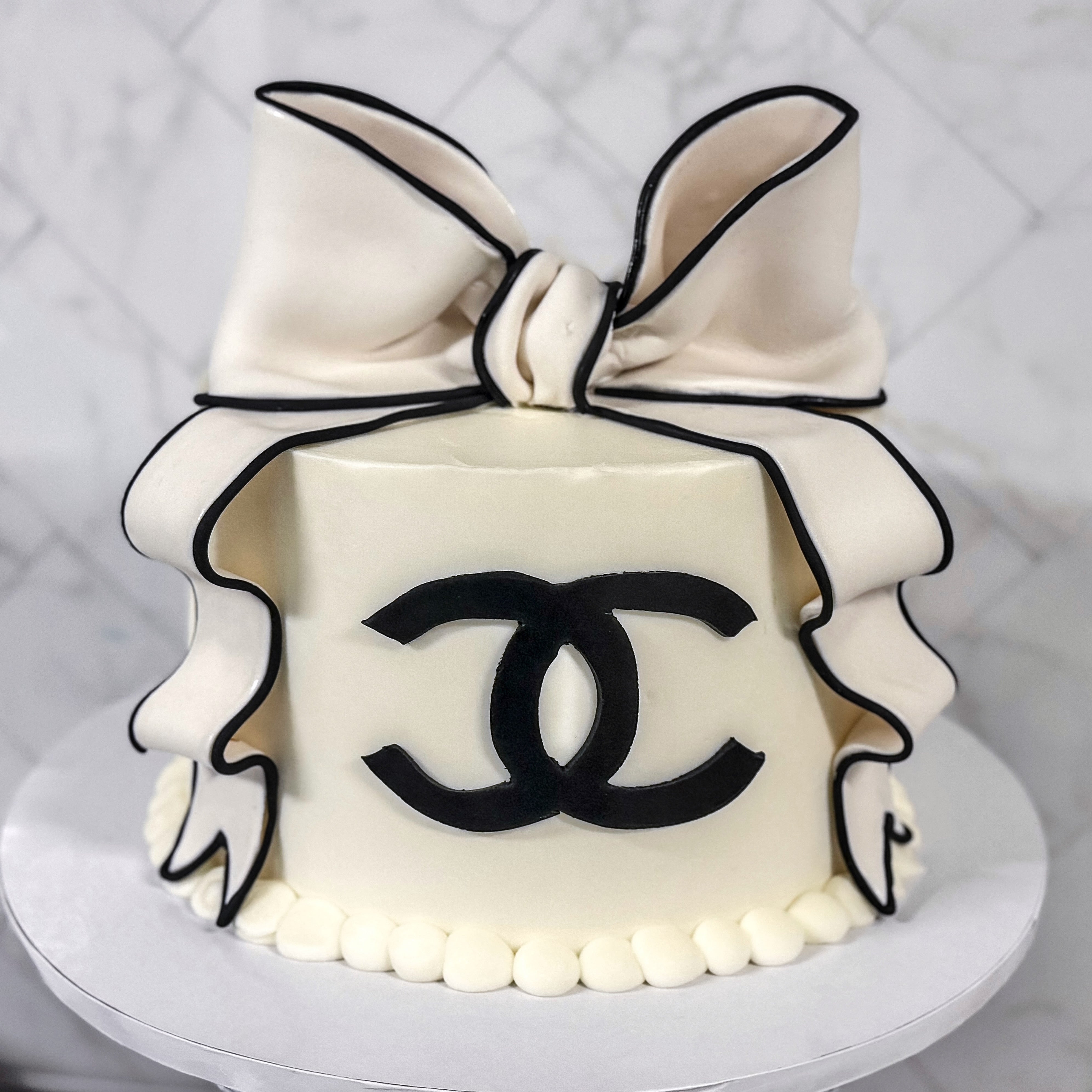 Single Tier Custom Cake