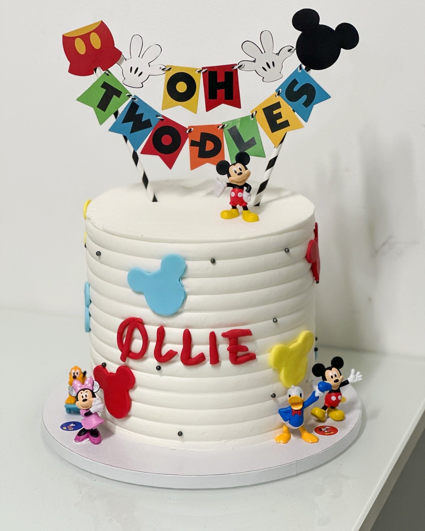 Single Tier Custom Cake