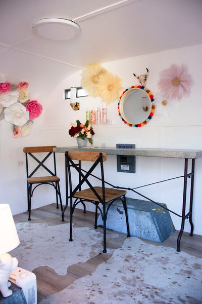 The Little Beauty Bus: Mobile Glam Party