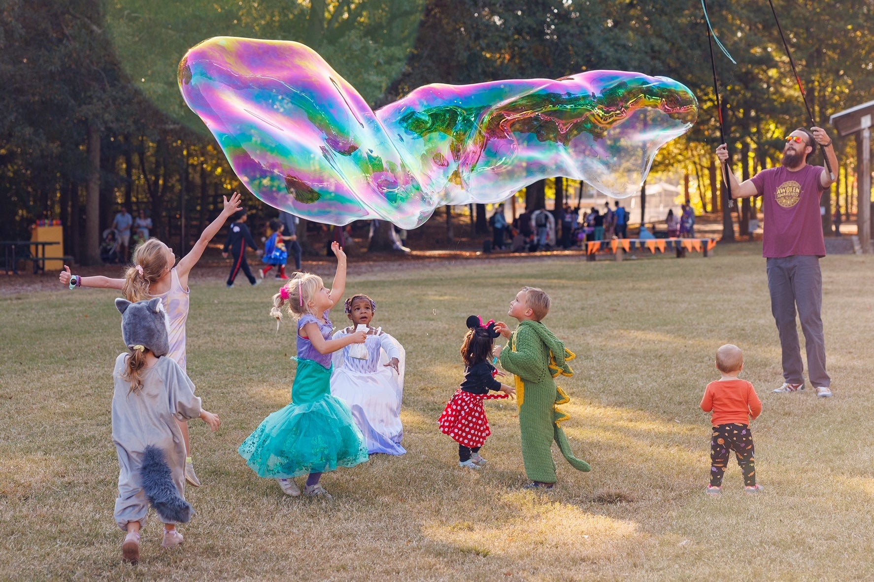 The Ultimate Bubble Party Celebration: Bubble Artist + 10 Bubble Kit Party Favors