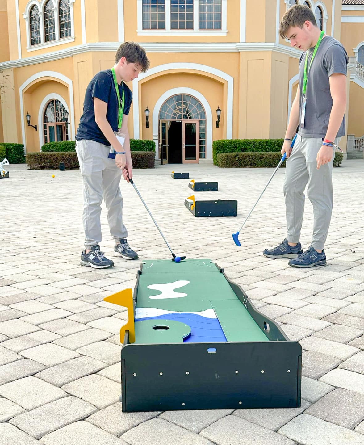 One Hour Mini Golf Package
